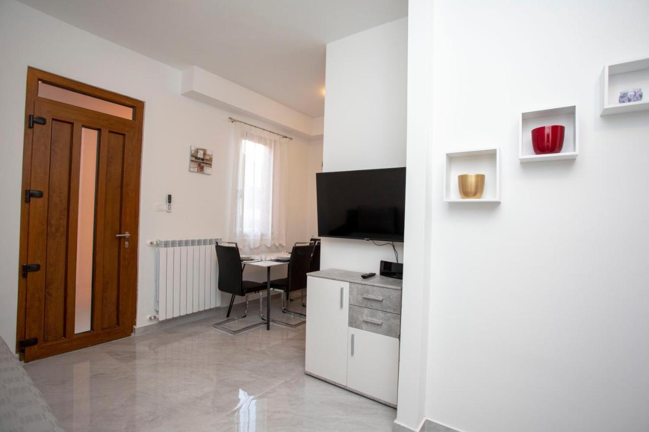 Apartmani Marica Пломин Екстериор снимка